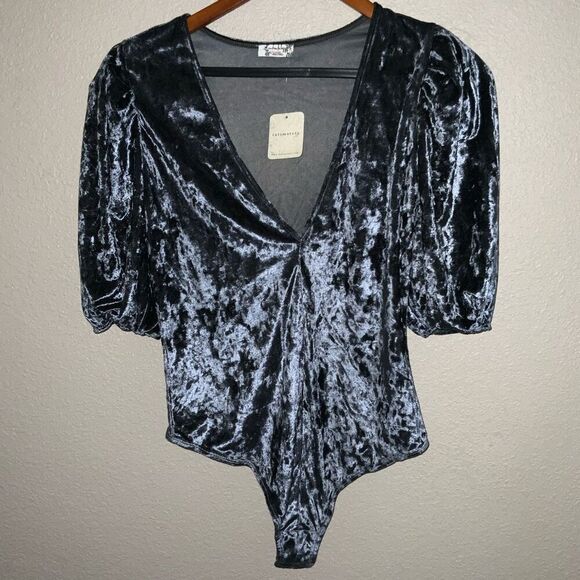 NWT Free People Don’t You Wish Velvet Bodysuit size S - Picture 3 of 5